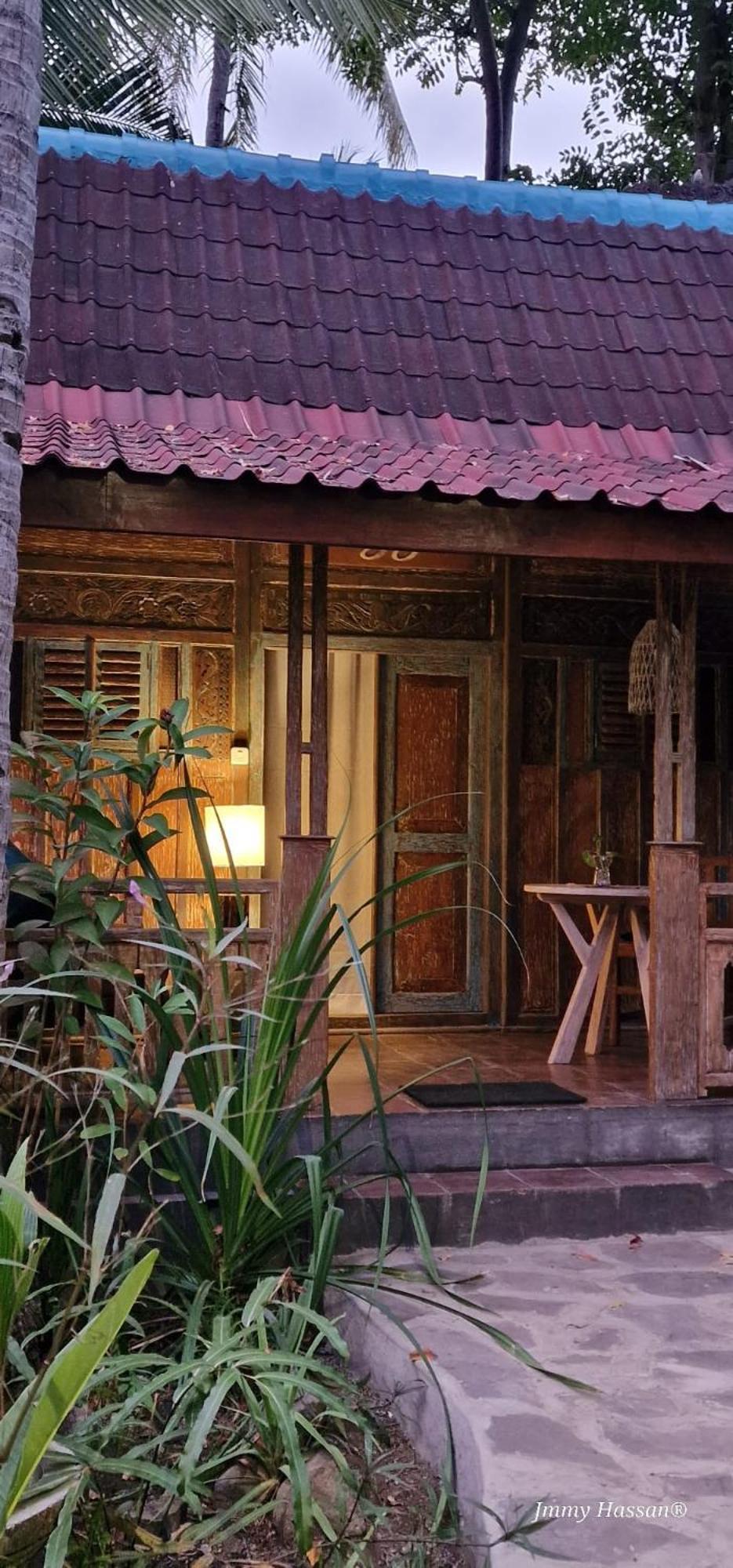 Villas Light House - Eco-Traditional Joglo Gili Trawangan Buitenkant foto