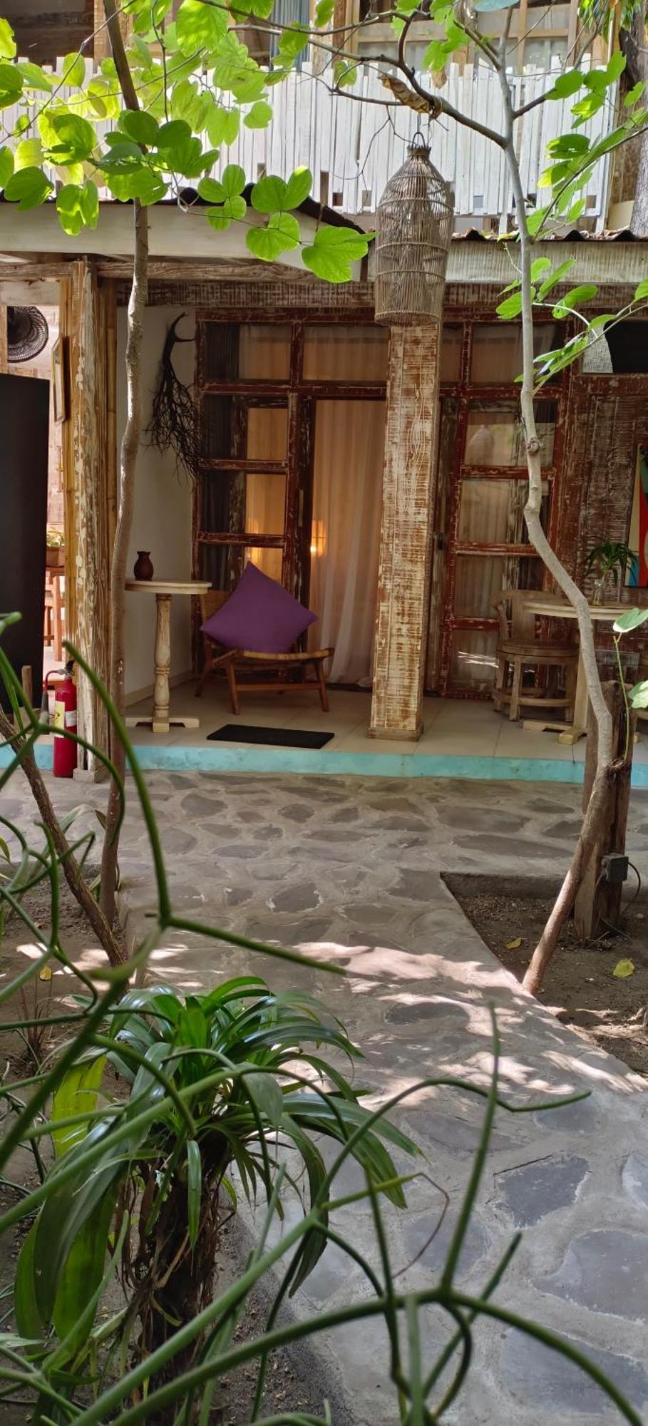Villas Light House - Eco-Traditional Joglo Gili Trawangan Buitenkant foto