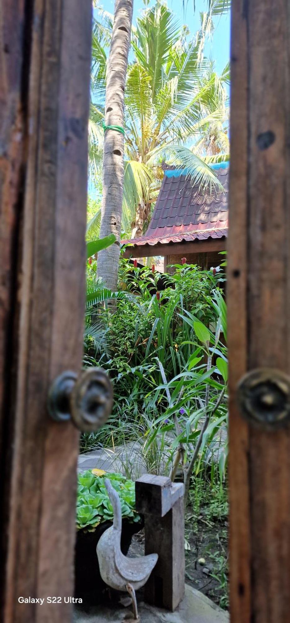 Villas Light House - Eco-Traditional Joglo Gili Trawangan Buitenkant foto